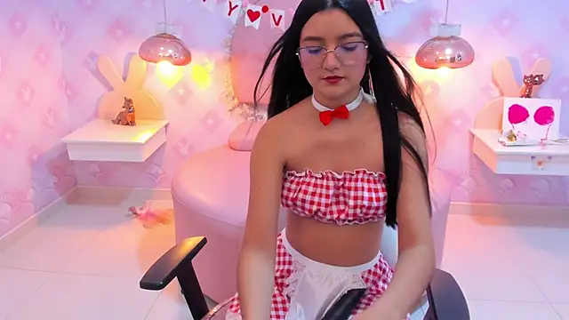 Saraa Skinny online show from February 2025 11:46:01 AM