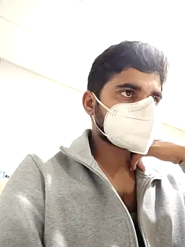 Ishan003 online show from January 2025 01:53:01 PM