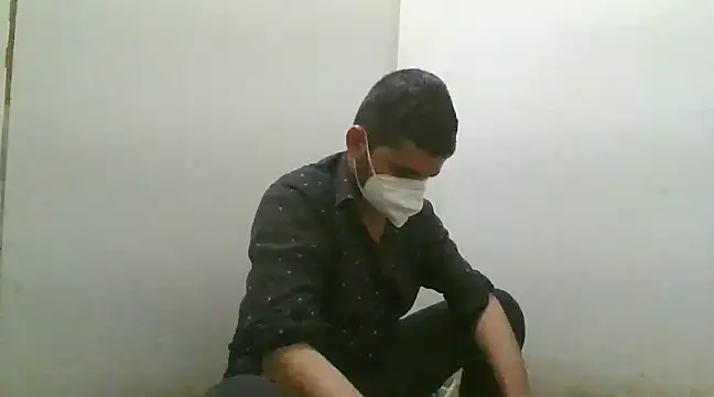 Ishan003 online show from February 2025 01:21:02 PM