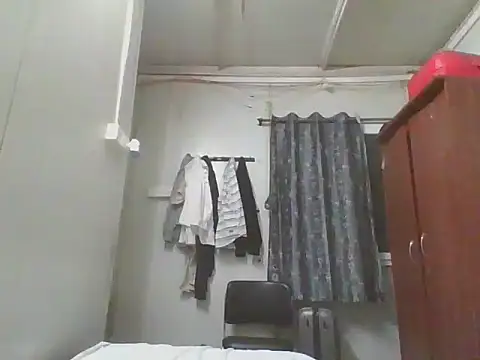 Ishan003 online show from February 2025 06:09:01 PM