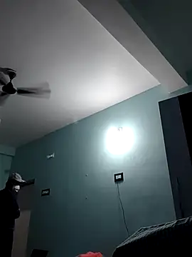 Ishan003 online show from January 2026 02:21:02 PM