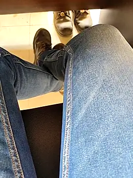 Ishan003 online show from March 2026 09:57:02 AM