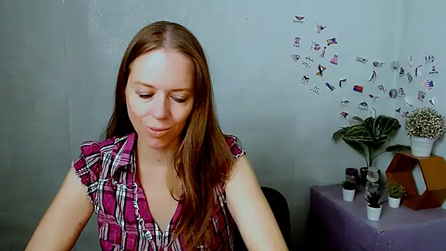 Snapshot of GloriaSi_ chatting on July 2026 04:52:02 AM GloriaSi online show from July 2026 04:52:02 AM
