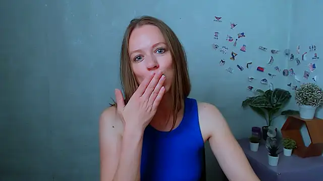 Snapshot of GloriaSi_ chatting on July 2026 06:47:02 AM GloriaSi online show from July 2026 06:47:02 AM