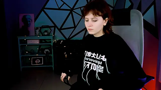 Snapshot of LolaAsmus chatting on March 2025 05:11:01 AM LolaAsmus online show from March 2025 05:11:01 AM