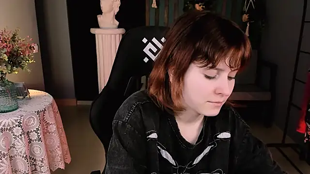 Snapshot of LolaAsmus chatting on March 2025 07:53:02 PM LolaAsmus online show from March 2025 07:53:02 PM