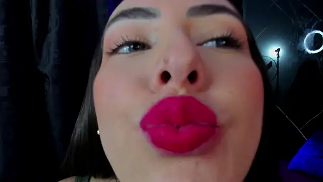 Vennus gir online show from November 2025 08:53:01 PM