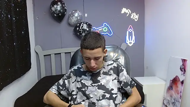 JackSwan18 online show from January 2025 12:37:01 PM