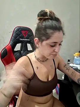 luuhcat09 online show from April 2026 05:35:02 PM