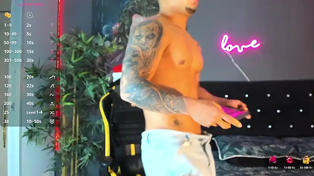 Snapshot of jordan_mayers02 chatting on December 2024 09:01:02 AM jordan mayers02 online show from December 2024 09:01:02 AM