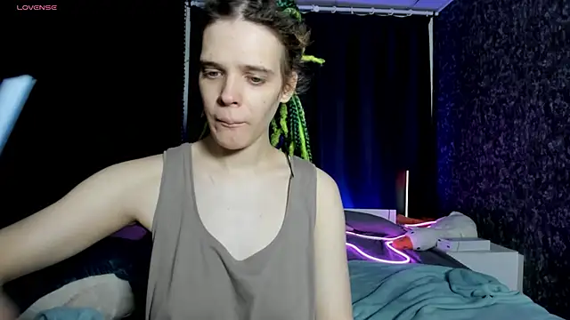 KIKI Krash online show from December 2025 10:13:02 AM