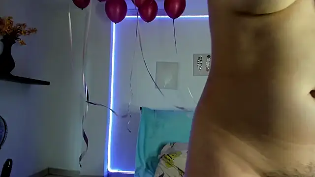 Snapshot of anniesweet- chatting on October 2025 01:45:02 PM anniesweet- online show from October 2025 01:45:02 PM