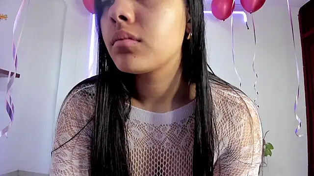 Snapshot of anniesweet- chatting on November 2025 01:24:03 PM anniesweet- online show from November 2025 01:24:03 PM