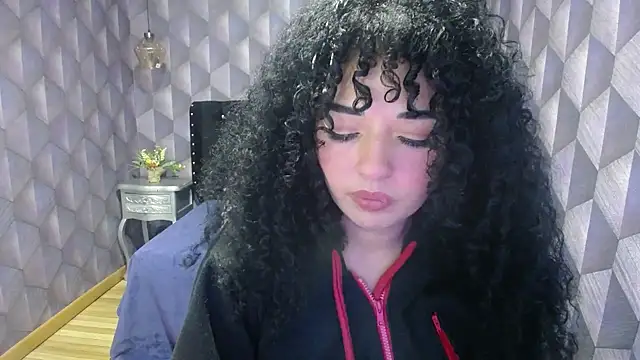 Sofiacowperx online show from March 2025 03:05:01 PM