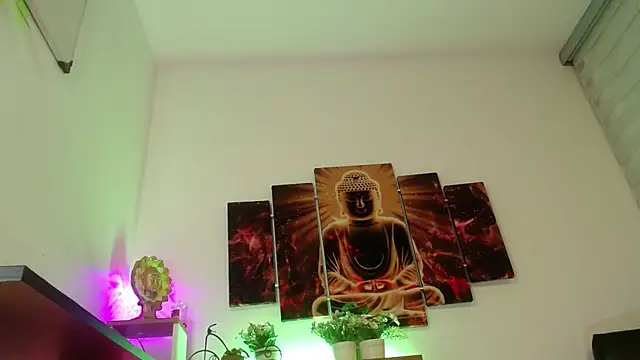 Jsneiidy ATH online show from December 2025 04:29:01 AM