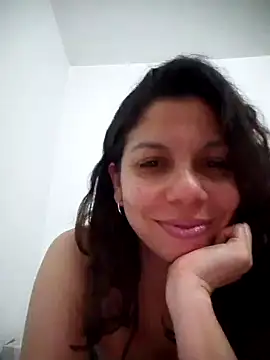 Snapshot of Carliina_Soussa chatting on February 2025 01:12:02 AM Carliina Soussa online show from February 2025 01:12:02 AM