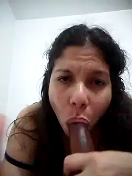 Snapshot of Carliina_Soussa chatting on February 2025 12:09:01 AM Carliina Soussa online show from February 2025 12:09:01 AM