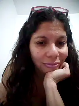 Snapshot of Carliina_Soussa chatting on February 2025 10:30:02 PM Carliina Soussa online show from February 2025 10:30:02 PM