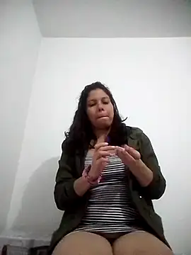 Snapshot of Carliina_Soussa chatting on February 2025 01:00:01 AM Carliina Soussa online show from February 2025 01:00:01 AM