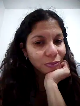 Snapshot of Carliina_Soussa chatting on February 2025 10:00:02 PM Carliina Soussa online show from February 2025 10:00:02 PM