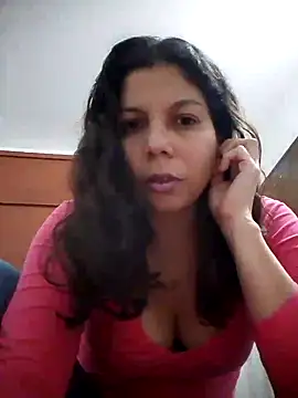 Snapshot of Carliina_Soussa chatting on February 2025 10:53:01 PM Carliina Soussa online show from February 2025 10:53:01 PM