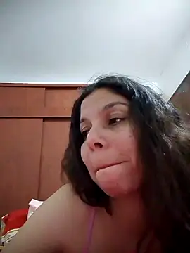 Snapshot of Carliina_Soussa chatting on February 2025 11:01:01 PM Carliina Soussa online show from February 2025 11:01:01 PM