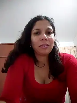 Snapshot of Carliina_Soussa chatting on March 2025 11:38:02 PM Carliina Soussa online show from March 2025 11:38:02 PM