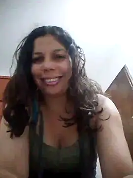 Snapshot of Carliina_Soussa chatting on March 2025 09:21:01 PM Carliina Soussa online show from March 2025 09:21:01 PM