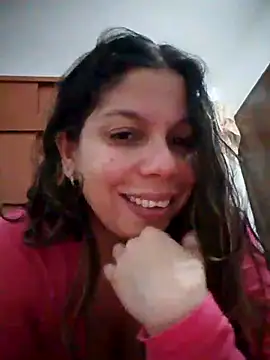 Snapshot of Carliina_Soussa chatting on October 2025 11:17:02 PM Carliina Soussa online show from October 2025 11:17:02 PM