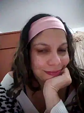 Snapshot of Carliina_Soussa chatting on November 2025 11:10:01 PM Carliina Soussa online show from November 2025 11:10:01 PM