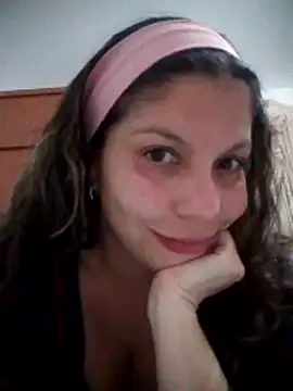 Snapshot of Carliina_Soussa chatting on November 2025 10:45:02 PM Carliina Soussa online show from November 2025 10:45:02 PM