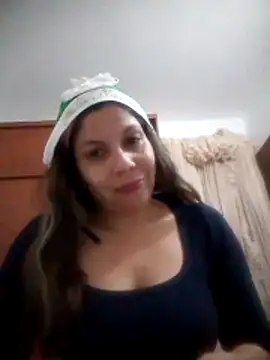 Snapshot of Carliina_Soussa chatting on December 2025 11:34:02 PM Carliina Soussa online show from December 2025 11:34:02 PM