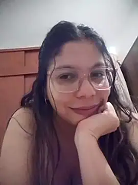 Snapshot of Carliina_Soussa chatting on May 2026 12:40:02 AM Carliina Soussa online show from May 2026 12:40:02 AM