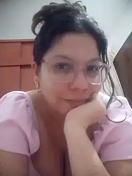 Snapshot of Carliina_Soussa chatting on June 2026 10:35:01 PM Carliina Soussa online show from June 2026 10:35:01 PM