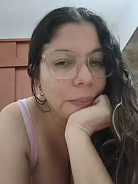 Snapshot of Carliina_Soussa chatting on July 2026 01:23:02 AM Carliina Soussa online show from July 2026 01:23:02 AM