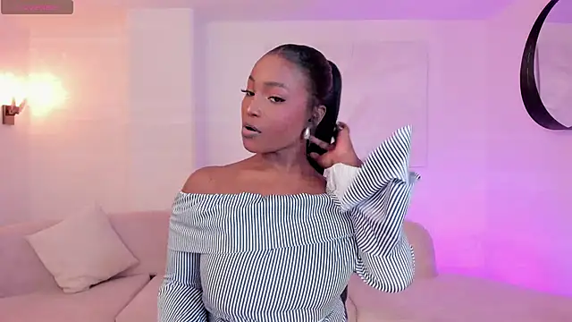 SavannahStorm online show from December 2025 07:43:01 PM