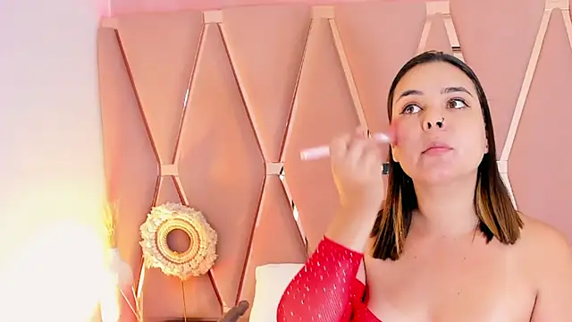 madyjames online show from January 2026 12:29:01 PM