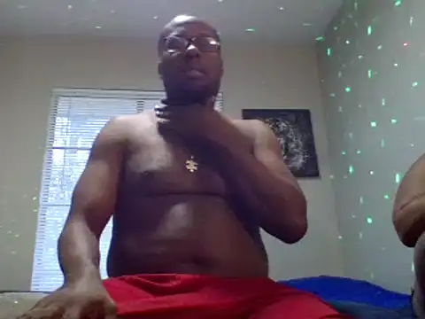 Snapshot of littbbc chatting on December 2024 09:44:01 PM littbbc online show from December 2024 09:44:01 PM