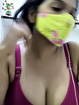 Snapshot of illay_love chatting on September 2025 06:00:01 PM illay love online show from September 2025 06:00:01 PM