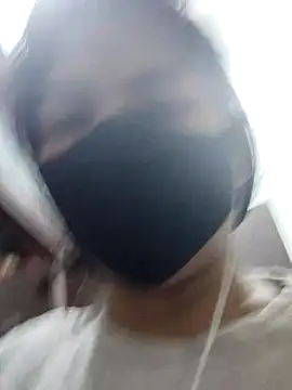 illay love online show from December 2025 03:33:01 AM