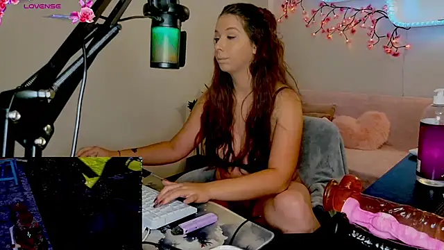 AustrianGirl99 online show from July 2026 01:29:02 PM