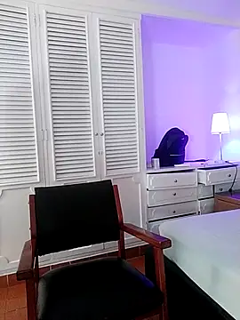 Adel Nesbiit online show from February 2026 07:43:01 PM