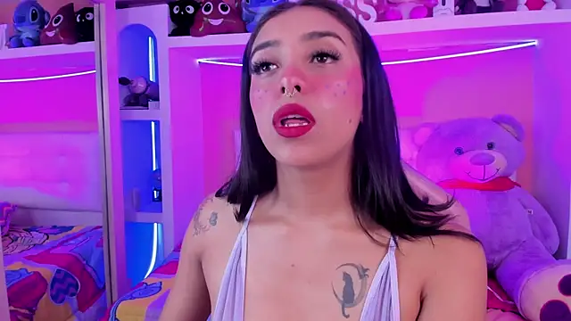 Snapshot of miss_collins chatting on May 2026 02:14:01 PM miss collins online show from May 2026 02:14:01 PM