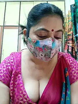 Snapshot of Ratna-777 chatting on October 2025 05:57:01 PM Ratna-777 online show from October 2025 05:57:01 PM