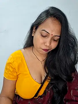 Snapshot of DREAM_GIRL-30 chatting on December 2025 01:05:02 PM DREAM GIRL-30 online show from December 2025 01:05:02 PM