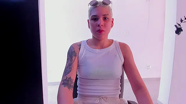 Charlee pink online show from September 2025 05:57:02 PM