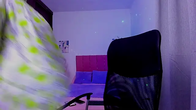 Charlee pink online show from September 2025 11:25:01 AM