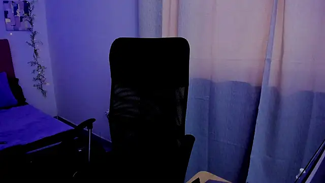 Charlee pink online show from September 2025 07:41:01 PM