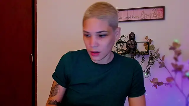 Charlee pink online show from January 2026 05:07:01 PM