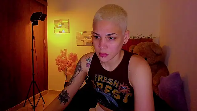 Charlee pink online show from April 2026 07:25:02 AM